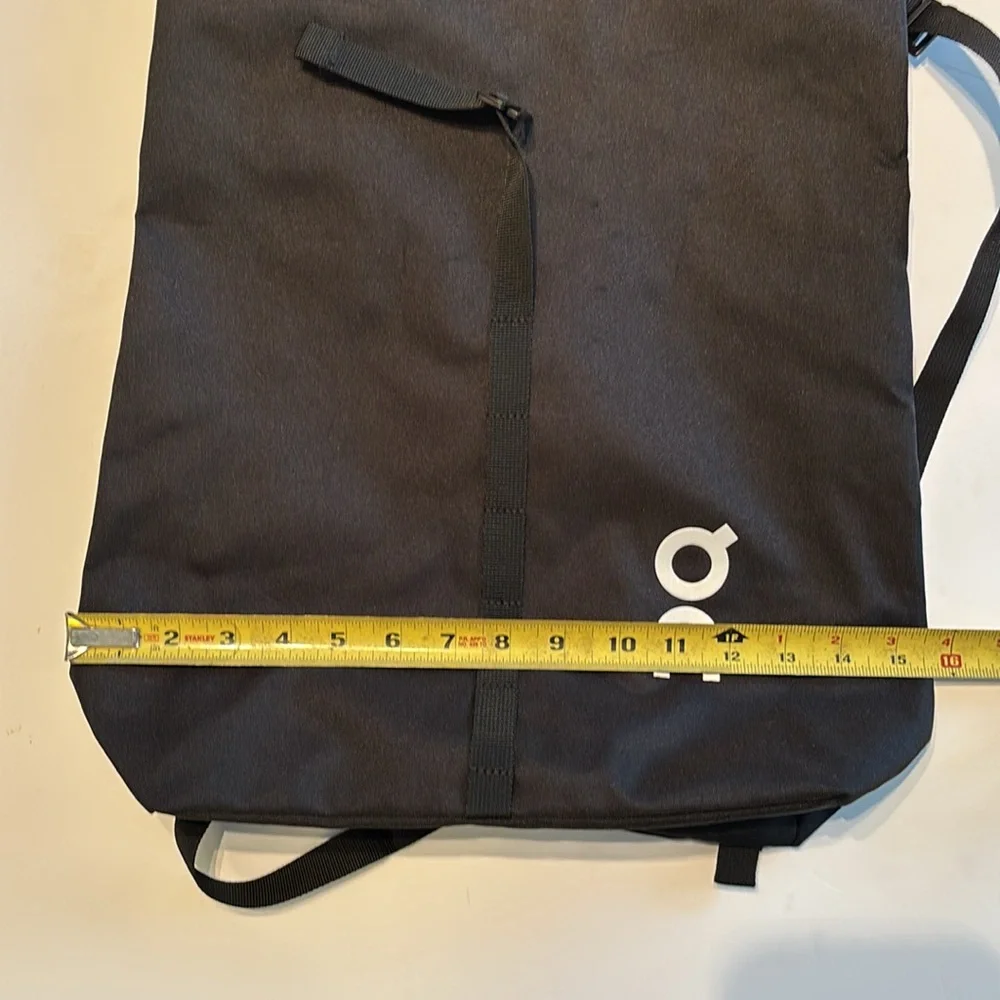 On Cloud Unisex Black Running Ambassador Backpack